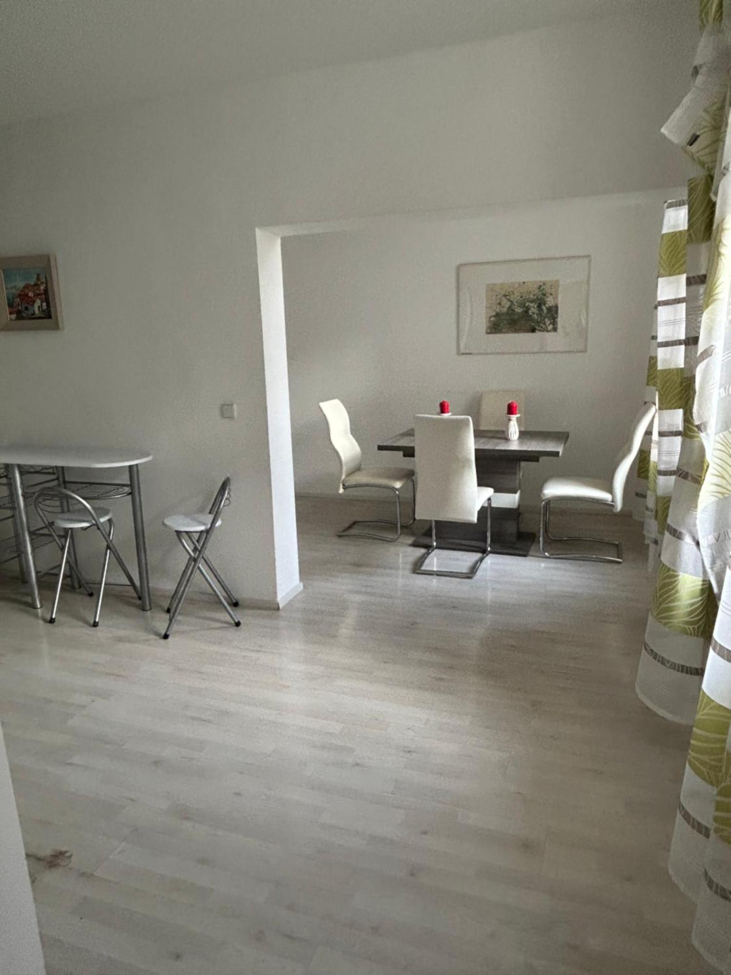 Schoene, Helle In Stadtnaehe